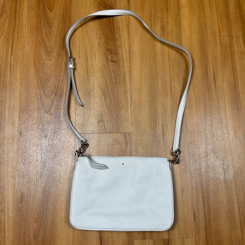 Kate Spade‎ Cream Crossbody Bag Pebbled Leather Zip Top Adjustable Strap